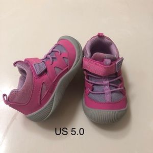 Toddler shoes